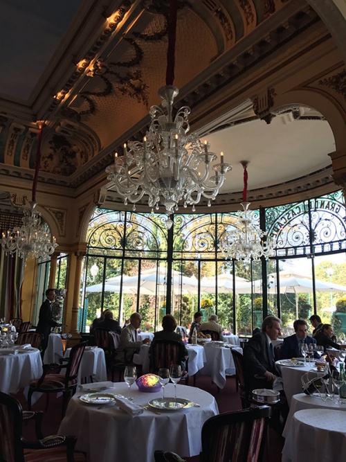 Inside La Grande Cascade